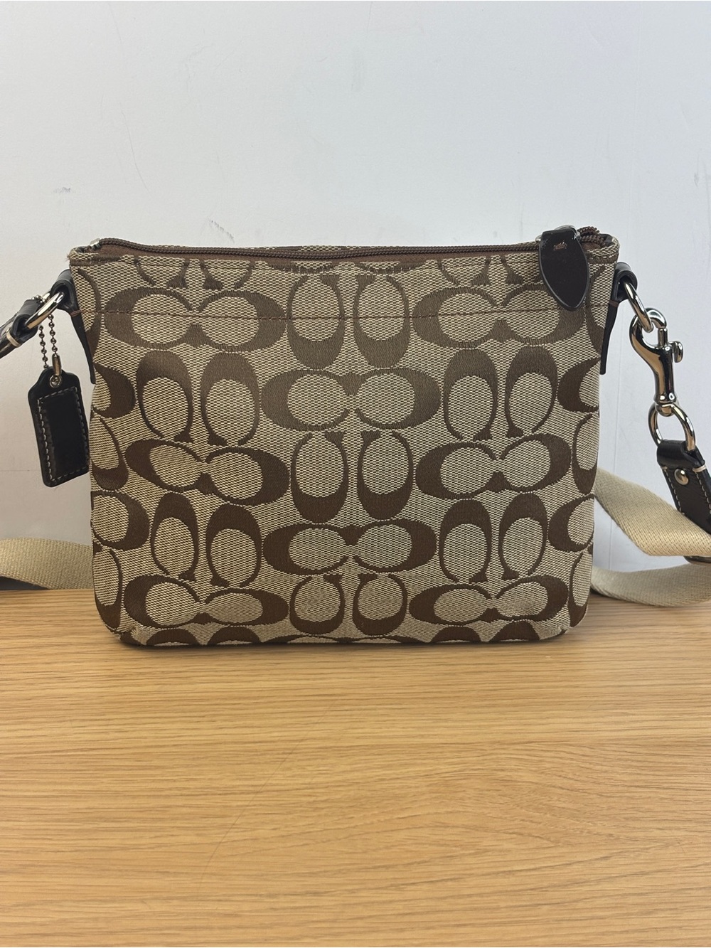 Y2K Coach Penelope Signature Canvas Swingpack Crossbody Brown Patent Trim - Picture 7 of 11